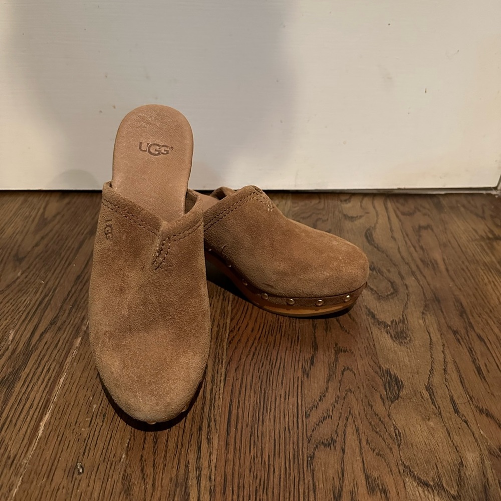 UGG Abbie 5772 Chestnut Suede Sheepskin Slip On Mule Clogs Size  5